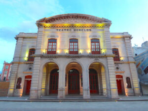 Fachada del Teatro Morelos, en la ciudad de Aguascalientes
